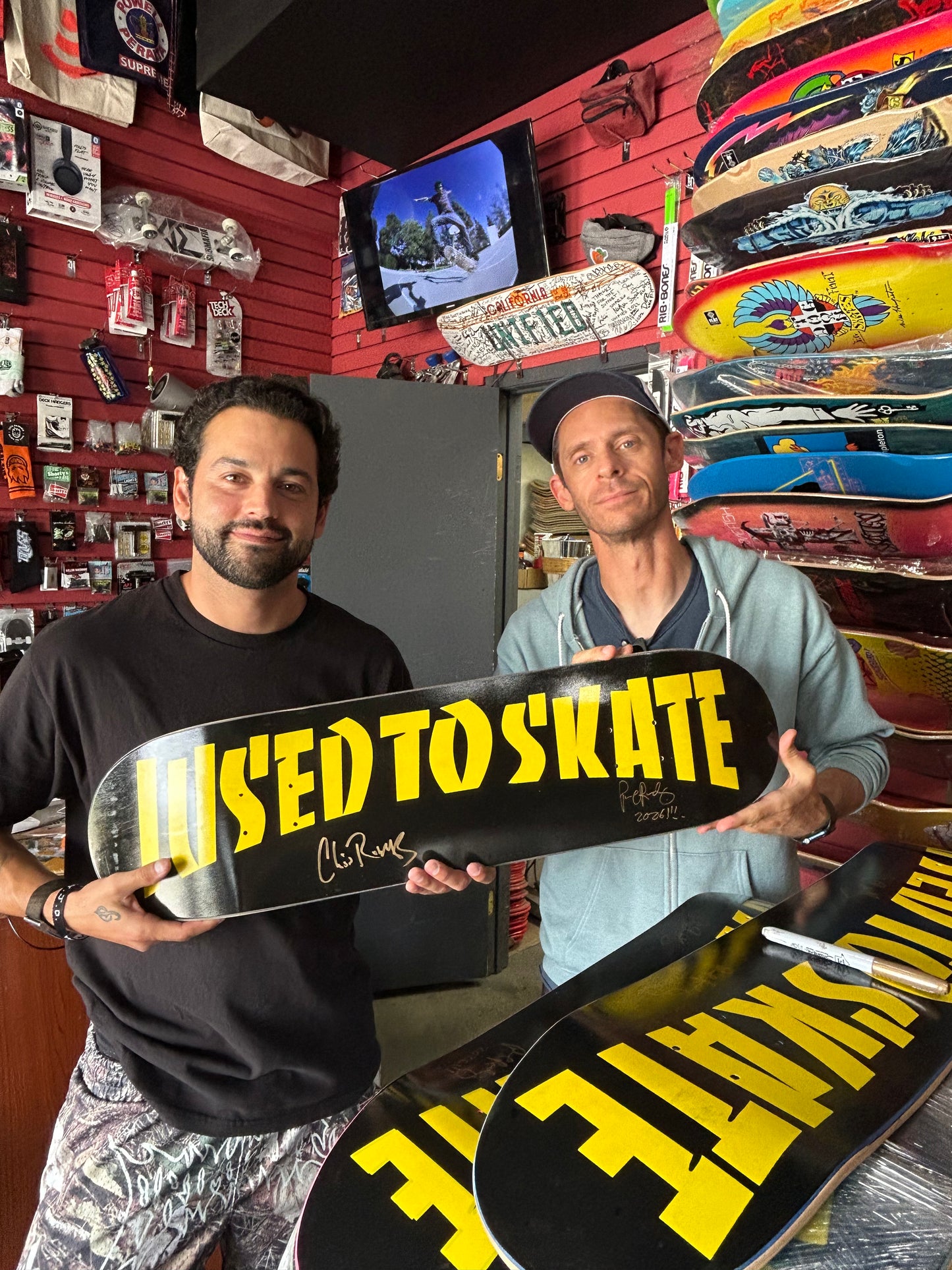 Tablero de agarre para centro comercial de edición limitada autografiado por Paul Rodríguez y Torey Pudwill "I Used to Skate"